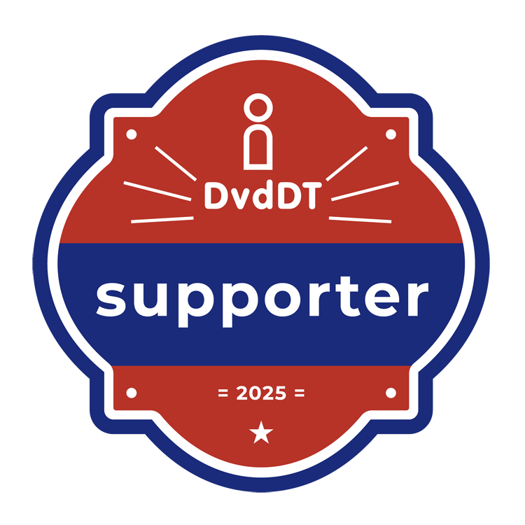 Supporter logo: een cirkel met vier symmetrisch uitstekende puntjes. Blauwe rand, binnenin rood. Eronder een blauwe banner met erin in wit het woord supporter.